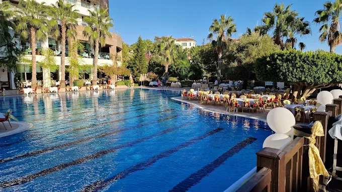 Alba Royal Hotel VIP Transfer