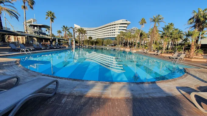 Concorde De Luxe Resort transfer