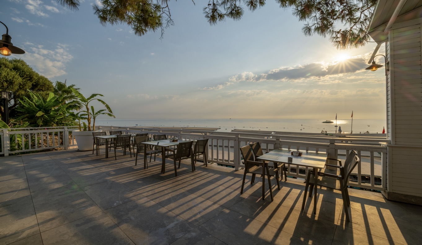 Crystal Aura Beach Resort & Spa Kemer Antalya Transfer